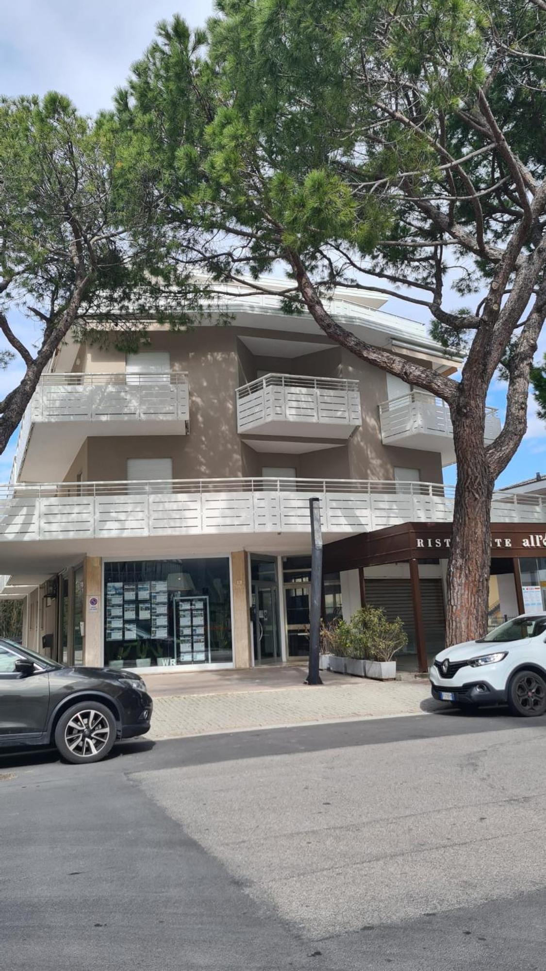 Residence Gallo - Walterigato Apartments Per Solo Famiglie Лидо-ди-Езоло Экстерьер фото