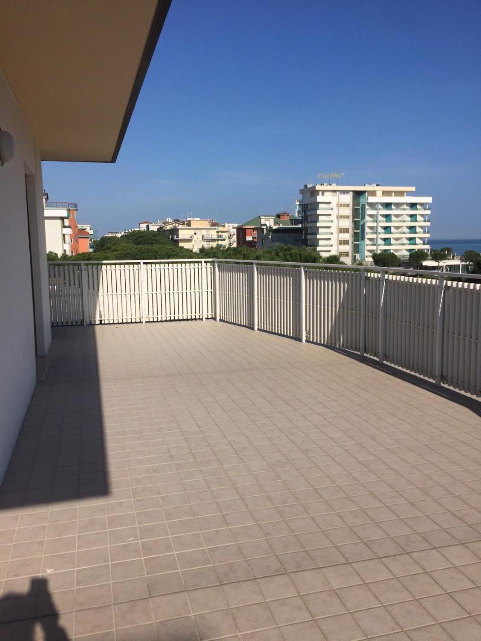 Residence Gallo - Walterigato Apartments Per Solo Famiglie Лидо-ди-Езоло Экстерьер фото