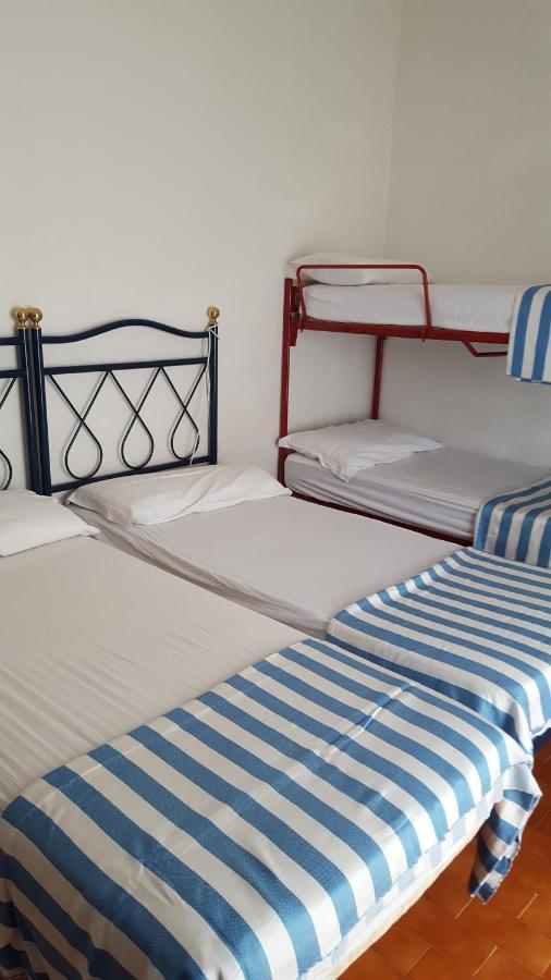 Residence Gallo - Walterigato Apartments Per Solo Famiglie Лидо-ди-Езоло Экстерьер фото